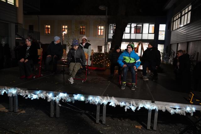 Beim Sesseltanz der A+C Klasse | Foto: Andrea Glatzer