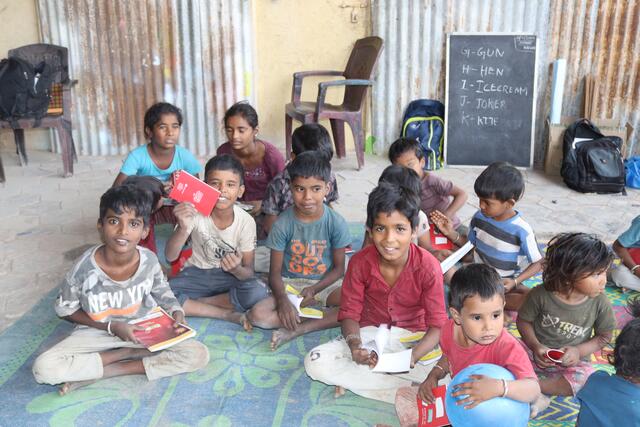 Eine indische Slum-Schule.  | Foto: Elisabeth Zangerl