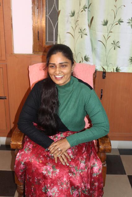 Sangeetha Roy arbeitet heute als Assistenzprofessorin der Pharmazie an einer örtlichen Universität.  | Foto: Elisabeth Zangerl 