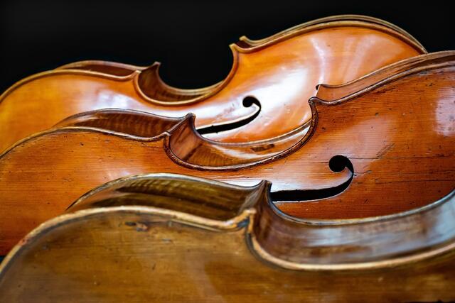 Ausgehend vom Duo Kotschy-Burghardt kommt im Laufe des Konzertabends für jedes Stück ein neuer Cellist, eine neue Cellistin dazu. | Foto: Pixabay
