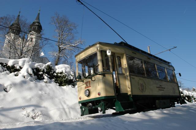 An den Adventsonntagen fährt die Pöstlingbergbahn zwischen 10 und 17 Uhr im 15-Minuten-Intervall. | Foto: Linz AG Linien