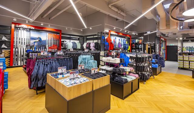 Auf 1.000 Quadratmeter Verkaufsfläche werden zahlreiche Artikel angeboten. | Foto: Hervis/Werner Krug