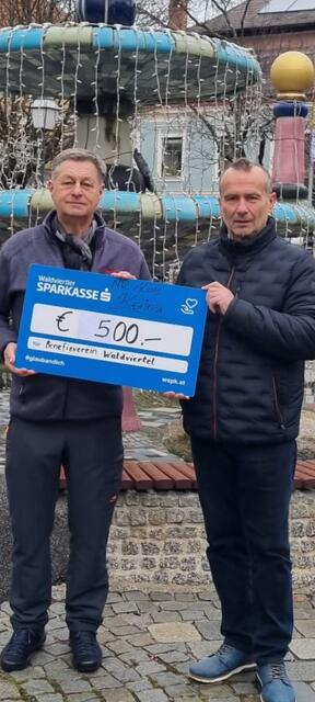 Nationalrat Alois Kainz (r.) übergab 500 Euro an Obmann Willi Stöcklhuber. | Foto: privat