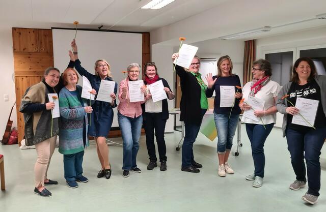 Von links nach rechts: Barbara Heider-Pögl, Hanja Arnold, Zagorka Stjepanovic, Eileen Eggeling, Maria Winter, Margot Gleixner, Eva Fanninger, Gerti Moser und Theresa Oberascher. | Foto: Christine Sablatnig