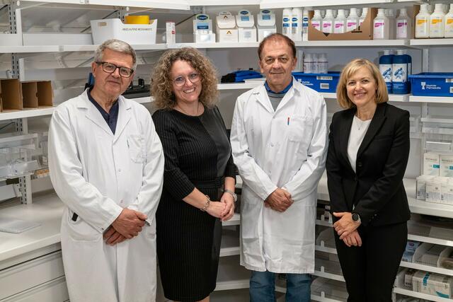 Vlnr.: Michael Hofer (Ärztlicher Direktor), Silke Göltl (Geschäftsführung Tauernkliniken GmbH), Martin Koch (Leitung Anstaltsapotheke), und Martina Grießer (Pflegedirektorin). | Foto: Tauernkliniken GmbH