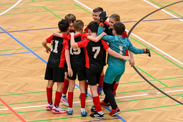 Die Burschen und Mädchen in den Teams gaben ihr Bestes. | Foto: SV Bögl Hohenzell