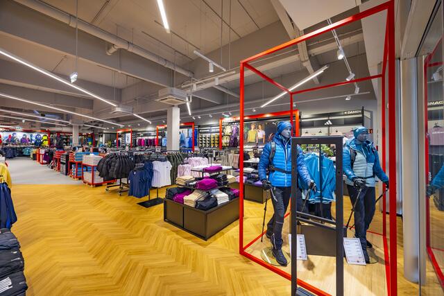 So sieht der neu eröffnete Hervis in Bärnbach innen aus. | Foto: Hervis/Werner Krug