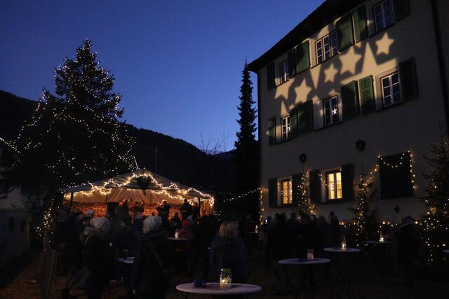 Bereits zum 13. Mal fand heuer der "Perjener Advent Zauber" statt.  | Foto: Elisabeth Zangerl