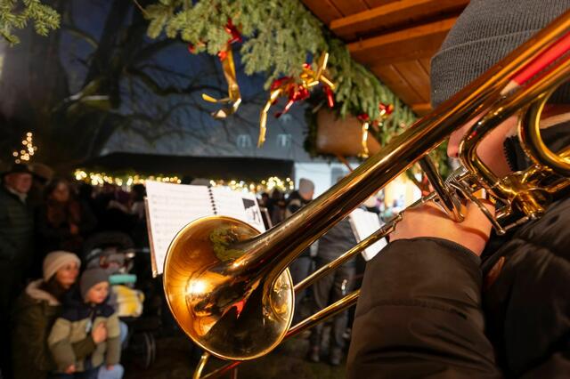 Musikalisch wird das Adventwochenende von den talentierten Musikschülern und Lehrern des Musikum Hof umrahmt. | Foto: TVB Faistenau