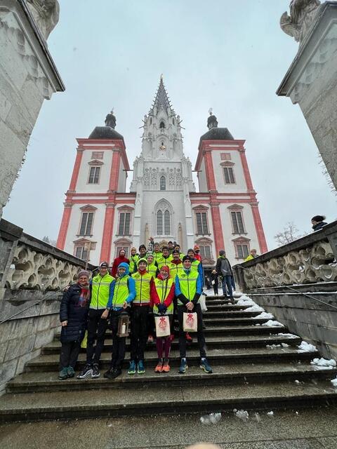 Startschuss des Laufs ist um 13.30 Uhr vor der Mariazeller Wallfahrtskirche. | Foto: Alfred Gert