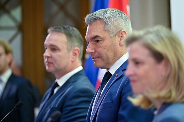 Schon am 12. Dezember soll klar sein, ob die Regierungsverhandlungen zwischen ÖVP, SPÖ und Neos weitergehen oder abgebrochen werden. | Foto:  Elisabeth Mandl / REUTERS / picturedesk.com