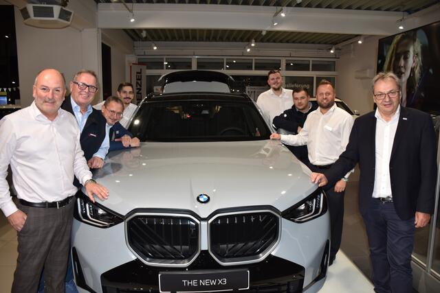 Die BMW-Crew: Michael Philipp, Hannes Hailzl, Fritz Figl, Jakob Vendler, Manfred Schmid, Slobodan Antonitsch, Ferenc Bauer und Heinz Wagner. | Foto: Zezula