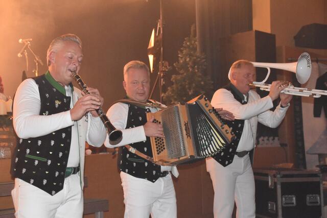 "Unplugged" wie anno dazumal: Manfred, Andi und Fritz | Foto: Michael Strini