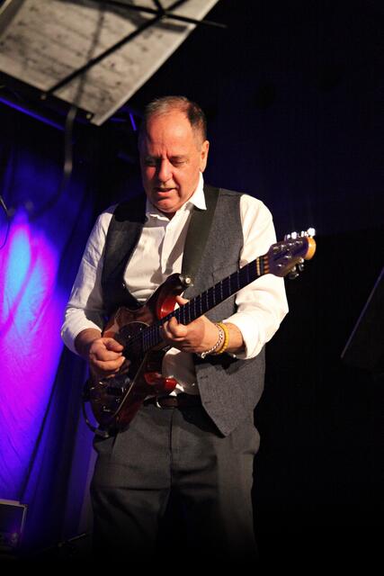 Den runden Geburtstag nahm Achim Kirchmair zum Anlass für eine musikalische Retrospektive in der Stadtbühne Imst.