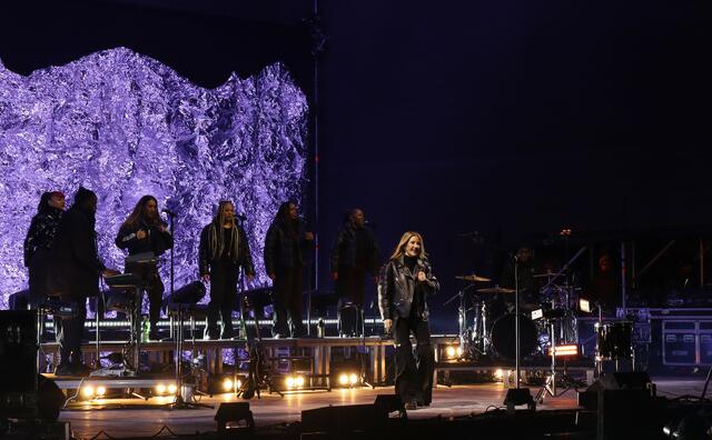 Ellie Goulding begeisterte mit ihrer mitreißenden Show beim Top of the Mountain Opening Concert am 30. November in Ischgl.  | Foto: Elisabeth Zangerl