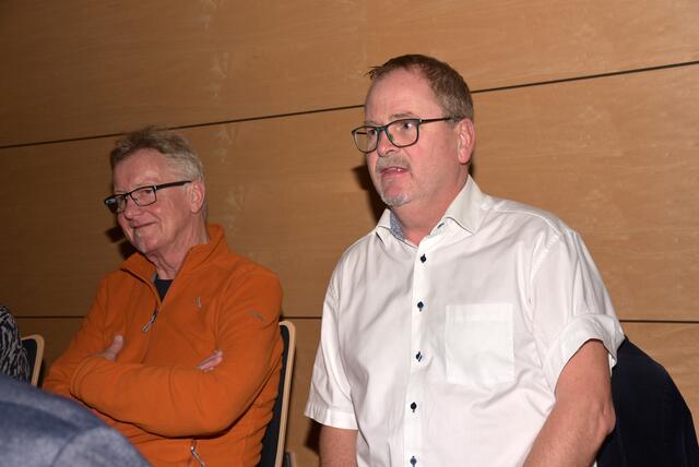 "Jingle Bells – Die unheiligen drei Könige" waren in Waldhausen zu Gast. Veranstalter Kulturverein Waldhausen mit Obfrau Magdalena Eder. | Foto: Robert Zinterhof