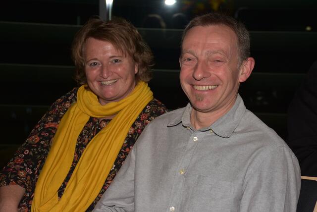 "Jingle Bells – Die unheiligen drei Könige" waren in Waldhausen zu Gast. Veranstalter Kulturverein Waldhausen mit Obfrau Magdalena Eder. | Foto: Robert Zinterhof