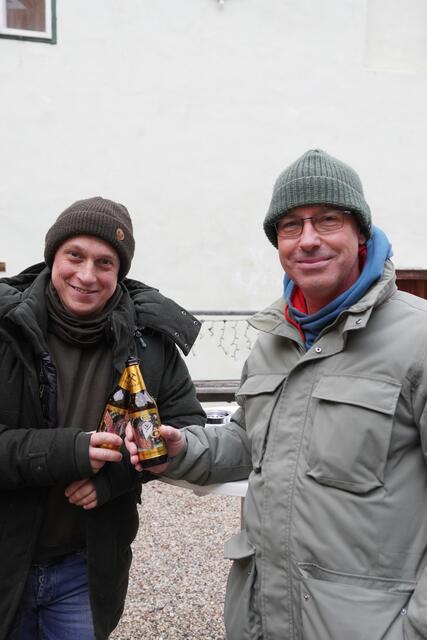 Mario Ferrari stieß mit Andreas Bedliwy an.