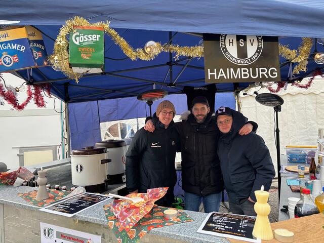 Ein Treffpunkt ist das Standl vom Sportverein Haimburg. | Foto: MeinBezirk.at