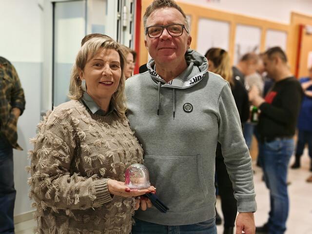 Elke und Mario entschieden sich für ein Souvenir.