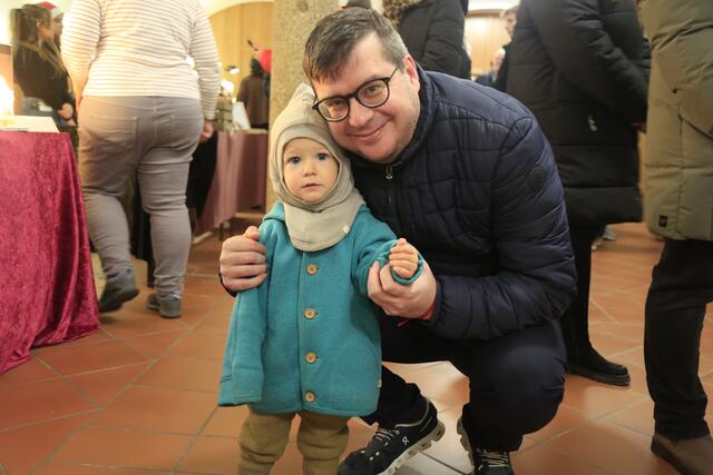 Papa Peter mit seinen ganzen Stolz  | Foto: Thomas Fischer/zema-medien.de
