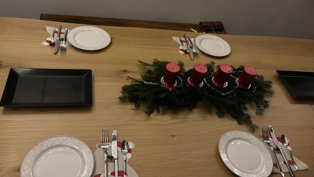 Die Geschichte des Adventskranzes.  | Foto: Martina Schweller