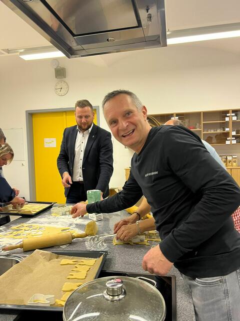 Die Keksback-Benefizaktion, die zugunsten des Schulsportförderungsvereins der Mittelschule Eisenerz von der Firma ZPP organisiert worden war, war ein voller Erfolg. | Foto: Elke Kepplinger