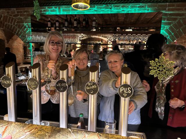 Die Grieskirchner Bierschwestern luden zum "Bierstacheln". | Foto: MeinBezirk