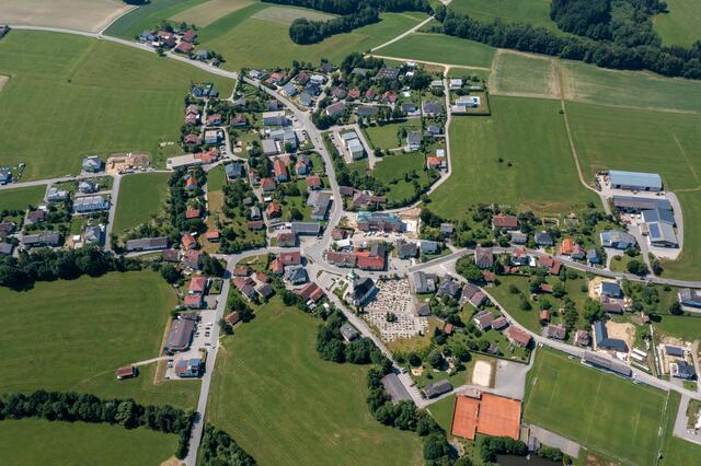 Die Gemeinde Hohenzell liegt in unmittelbarer Nähe zur Bezirkshauptstadt Ried und erstreckt sich über 22,5 Quadratkilometer. | Foto: MeinBezirk