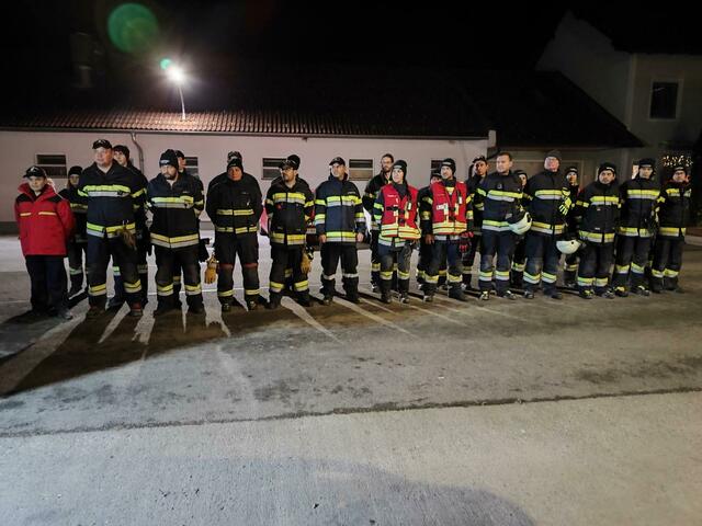 Zahlreiche Feuerwehrkameraden nahmen an der Übung teil. | Foto: FM Johanna Kellner