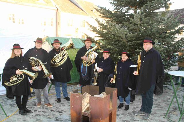 Vorweihnachtliche Stimmung mit der Bläsergruppe des Musikvereins Schlaining | Foto: Peter Seper