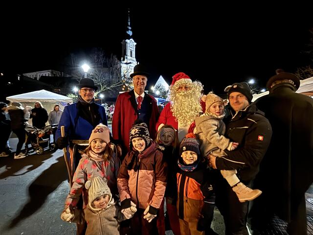 Einschaltung der Weihnachtsbeleuchtung in Groß Siegharts beim Bandlkramer Advent | Foto: Daniel Schmidt