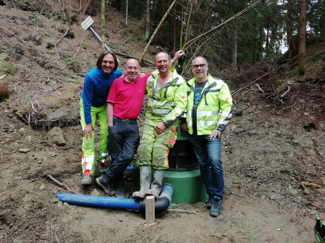 Treffen setzt auch auf Nachhaltigkeit im Wassermanagement (v.l.n.r.: Willi Zluga, Roland Wilpernig, Sebastian Kreer, BGM Dietmar Glanzer). | Foto: Marktgemeinde Treffen am Ossiacher See