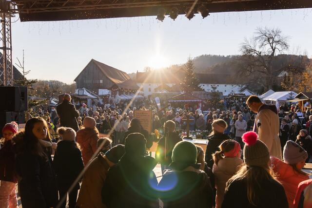 Der Winterzauber im Besucherzentrum Grottenhof ist an allen vier Adventwochenenden geöffnet. | Foto: Roland Marx