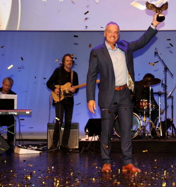Peter Raffl, ehemaliger Profispieler und VSV-Legende, weiß was hinter dem Sport steckt und hat mit Thomas und Michael zwei Söhne, die den Sport auch professionell nachgehen. | Foto: Kues