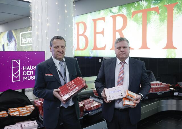 Am Flughafen Wien erzielte der Zoll Ende Oktober 2024 einen historischen Erfolg. | Foto: BKA/Aigner