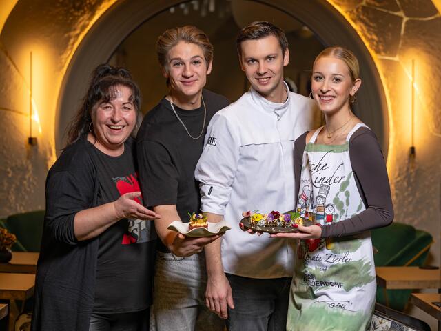 Initiatorin Renate Zierler, Timotheus Hollweg, Lukas Kienbauer und Anna Rosa Döller (v. l.). | Foto: Rene Strasser