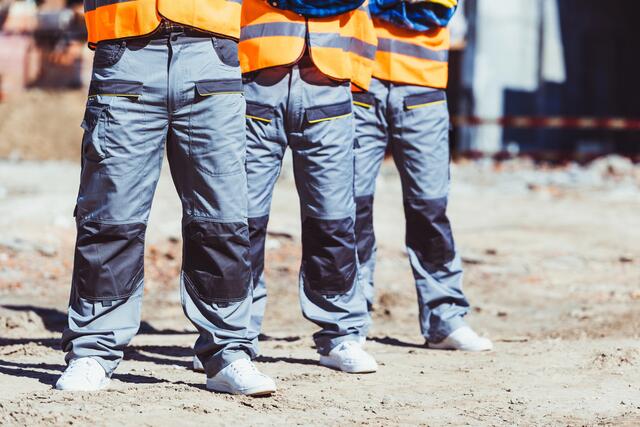 Bei den Hilfsberufen zählt die Südoststeiermark am meisten Arbeitslose. | Foto: Panthermedia/Artur Verkhovetskiy