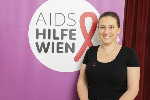 Die Gynäkologin und Vorsitzende der "Aids Hilfe Wien", Mirijam Hall, versucht in ihrer Arbeit Medizin und Politik zu verbinden. | Foto: Rene Wallentin