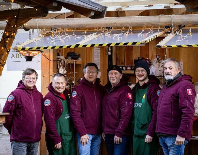 Das Priorat Kärnten des karitativen Ritterordens St. Stanislaus Orden war stolzer Teilnehmer des Villacher Sozialadvents. | Foto: Sankt Stanislaus Orden Priorat Kärnten/Michael Mischitz