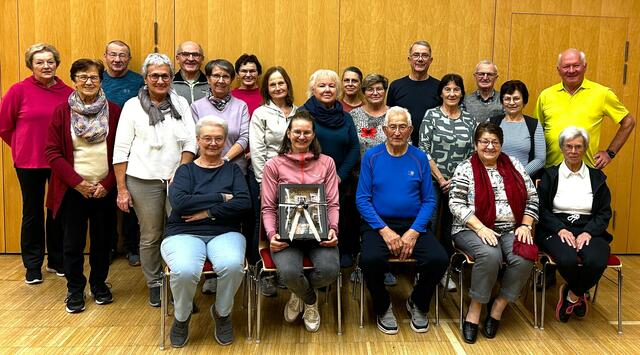 Beim Sturzpräventions-Workshop "Trittsicher & aktiv" wurden Gleichgewicht, Reaktionsfähigkeit und Muskelkraft trainiert.  | Foto: Seniorenbund Dorf / Pram