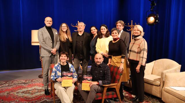 Agnes Pauer und Rudolf Hochwarter (sitzend) überzeugten mit ihren "Worten für den Frieden". | Foto: ORF Burgenland