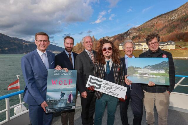 Wirtschafts- und Tourismus-Landesrat Markus Achleitner, LH-Stv. Mag. Stefan Schnöll, Salzburg, Prof. Dr. Christian Meyer, kaufmännischer Geschäftsführer Wolfgang Betriebs-GmbH, Gerd Hermann Ortler, Komponist, Prof. Eduard Neversal, Architekt und künstlerischer Geschäftsführer, Franzobel, Schriftsteller. | Foto: Franz Neumayr