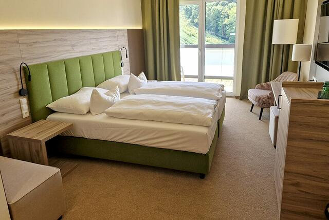 Unsere extragroßen und bequemen Hotelzimmer lassen Sie immer goldrichtig liegen