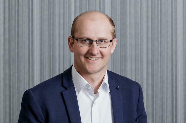 Daniel Berrer ist Leiter der Energieverrechnung und des Servicecenters bei Energie Ried | Foto: Energie Ried