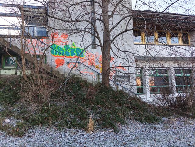 Die Polizei schätzt den entstandenen Schaden auf einen Betrag im unteren fünfstelligen Bereich. | Foto: Gemeinde Sistrans