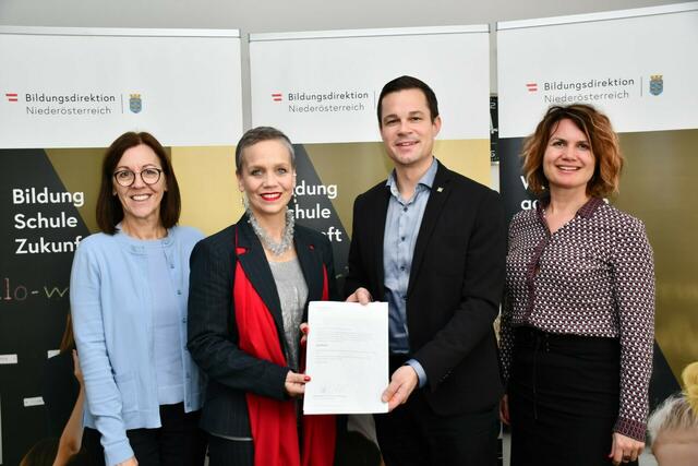 Brigitte Schuckert, Monika Bauer-Bogner, Karl Fritthum und Verena Maschek. | Foto: Bildungsdirektion