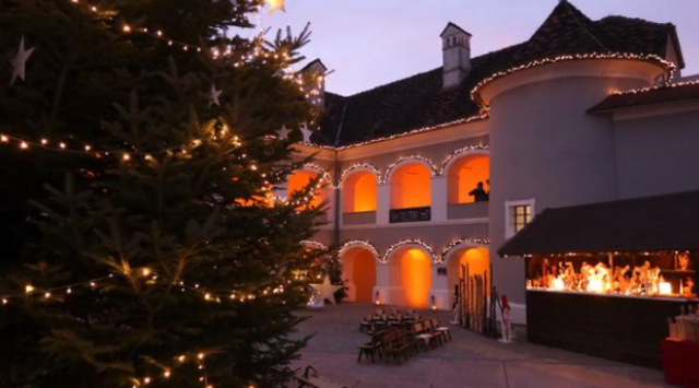 Einer der stimmungsvollsten Schauplätze im Advent ist Schloss Tabor. Der Adventmarkt findet am 7., 8., 14. und 15. Dezember statt. | Foto: Elisabeth Kloiber