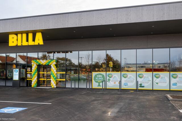 Unter dem Motto "Wir denken nicht in Quartalen, sondern in Generationen" wurde die Filiale am 4. Dezember feierlich eröffnet.  | Foto: Robert Harson / BILLA AG