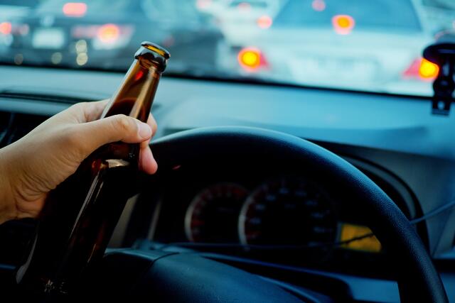 Das Motto "Don’t drink and drive" ist einzuhalten (Symbolfoto) | Foto: stock.adobe.com/at/waranyu